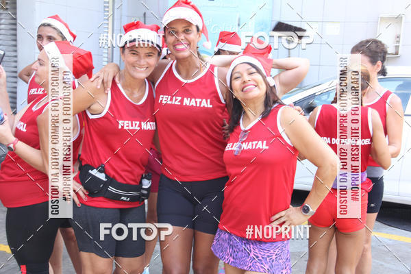 Compre as suas fotos do eventoSubida do Papai Noel - treino da Equipe P� carioca no Fotop