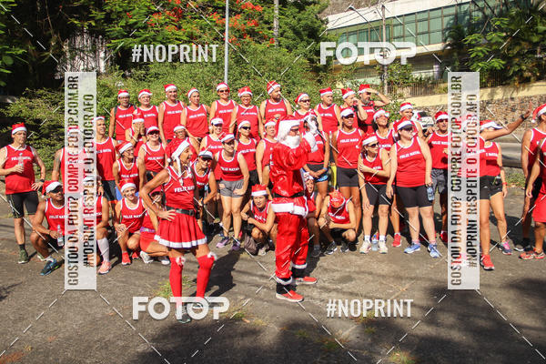 Compra tus fotos del eventoSubida do Papai Noel - treino da Equipe P� carioca En Fotop