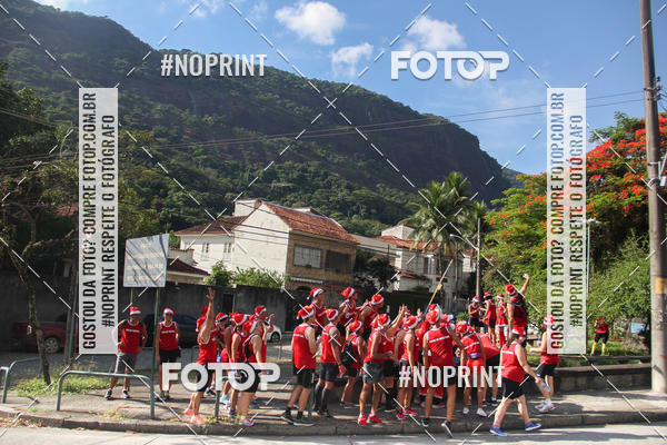 Buy your photos of the eventSubida do Papai Noel - treino da Equipe P� carioca on Fotop