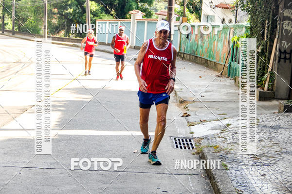 Buy your photos of the eventSubida do Papai Noel - treino da Equipe P� carioca on Fotop