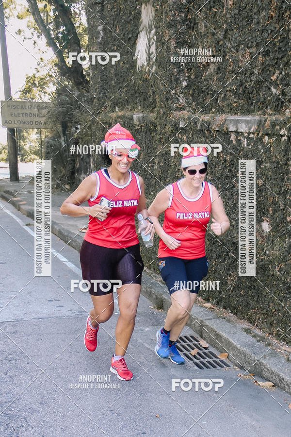 Buy your photos of the eventSubida do Papai Noel - treino da Equipe P� carioca on Fotop