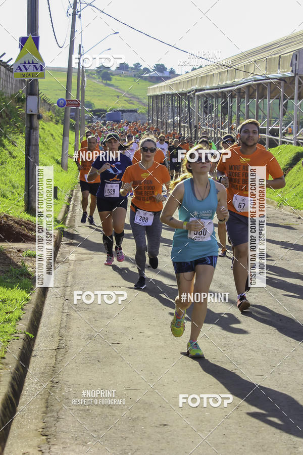 Buy your photos of the event1 Beer Run Expo guas on Fotop