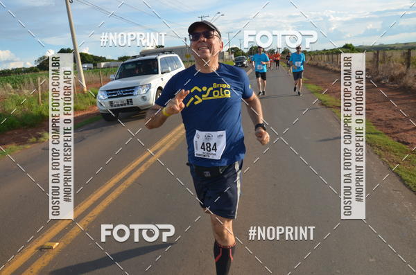 Buy your photos of the event1 Beer Run Expo guas on Fotop