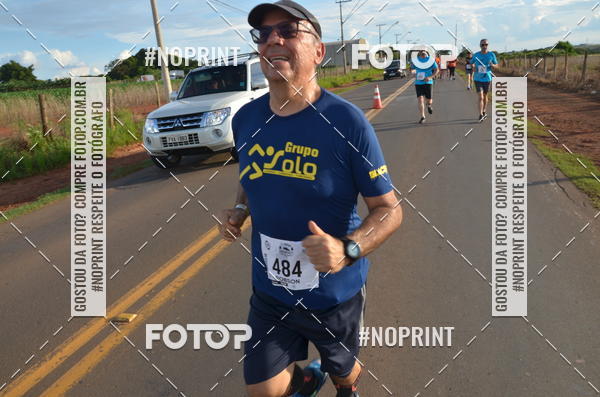 Buy your photos of the event1 Beer Run Expo guas on Fotop