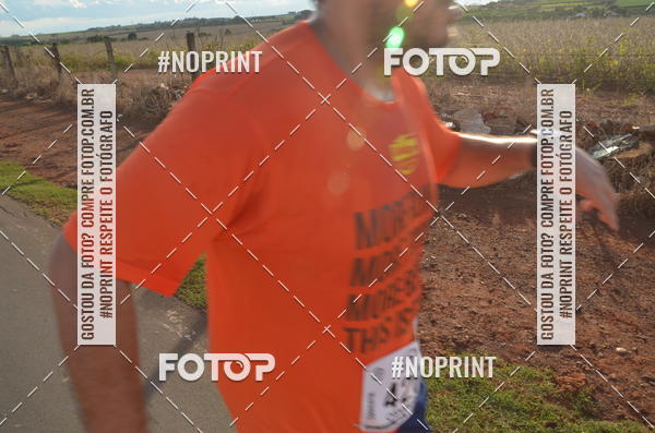 Buy your photos of the event1 Beer Run Expo guas on Fotop