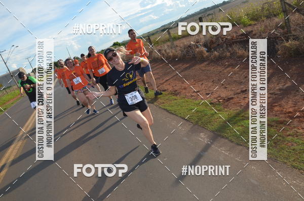 Buy your photos of the event1 Beer Run Expo guas on Fotop