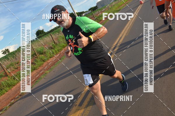 Buy your photos of the event1 Beer Run Expo guas on Fotop