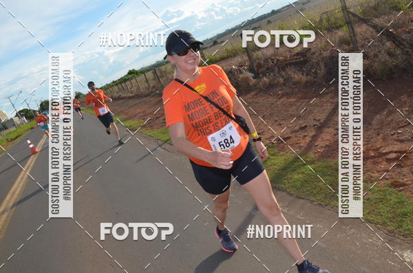 Buy your photos of the event1 Beer Run Expo guas on Fotop