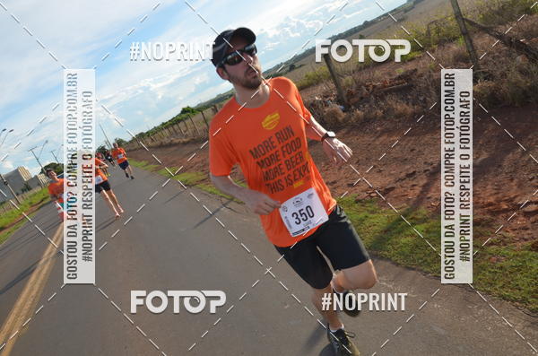 Buy your photos of the event1 Beer Run Expo guas on Fotop