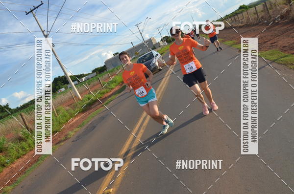 Buy your photos of the event1 Beer Run Expo guas on Fotop