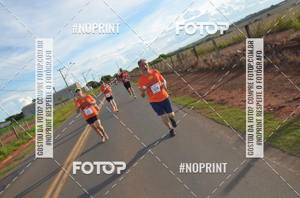 Buy your photos of the event1 Beer Run Expo guas on Fotop