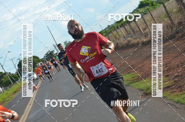 Buy your photos of the event1 Beer Run Expo guas on Fotop
