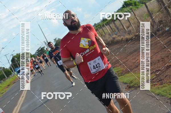 Buy your photos of the event1 Beer Run Expo guas on Fotop