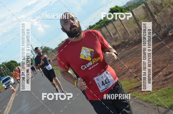 Buy your photos of the event1 Beer Run Expo guas on Fotop