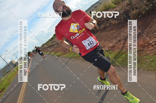 Buy your photos of the event1 Beer Run Expo guas on Fotop