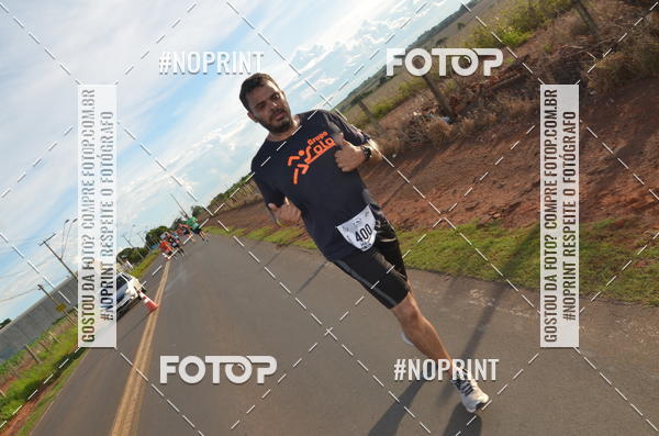 Buy your photos of the event1 Beer Run Expo guas on Fotop
