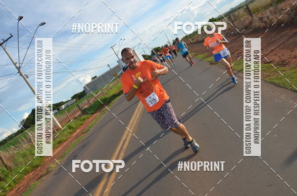 Buy your photos of the event1 Beer Run Expo guas on Fotop