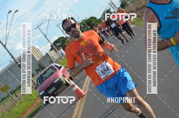 Buy your photos of the event1 Beer Run Expo guas on Fotop