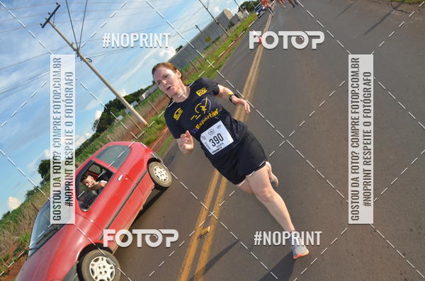 Buy your photos of the event1 Beer Run Expo guas on Fotop