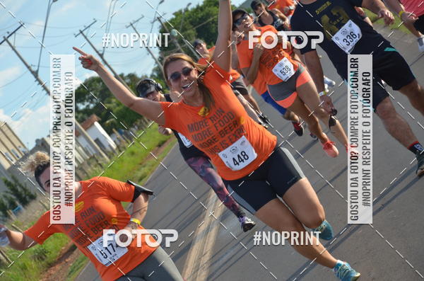 Buy your photos of the event1 Beer Run Expo guas on Fotop