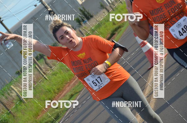 Buy your photos of the event1 Beer Run Expo guas on Fotop