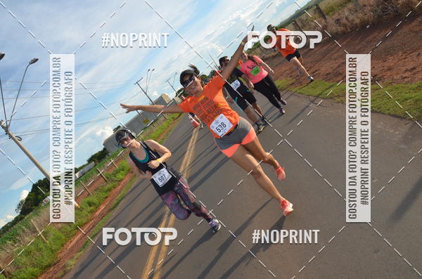 Buy your photos of the event1 Beer Run Expo guas on Fotop