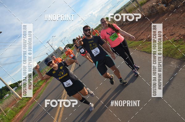 Buy your photos of the event1 Beer Run Expo guas on Fotop