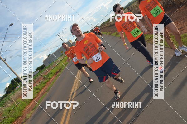 Buy your photos of the event1 Beer Run Expo guas on Fotop