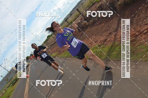 Buy your photos of the event1 Beer Run Expo guas on Fotop