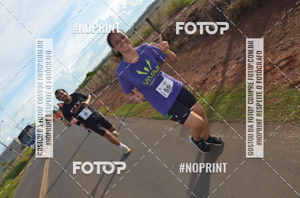 Buy your photos of the event1 Beer Run Expo guas on Fotop
