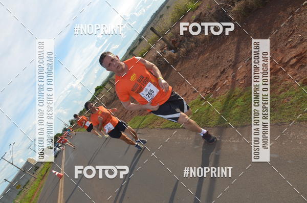 Buy your photos of the event1 Beer Run Expo guas on Fotop