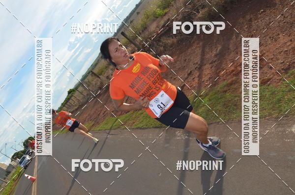Buy your photos of the event1 Beer Run Expo guas on Fotop