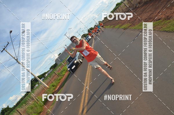Buy your photos of the event1 Beer Run Expo guas on Fotop