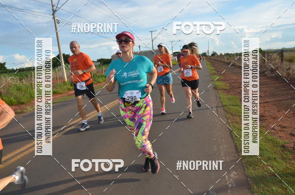 Buy your photos of the event1 Beer Run Expo guas on Fotop
