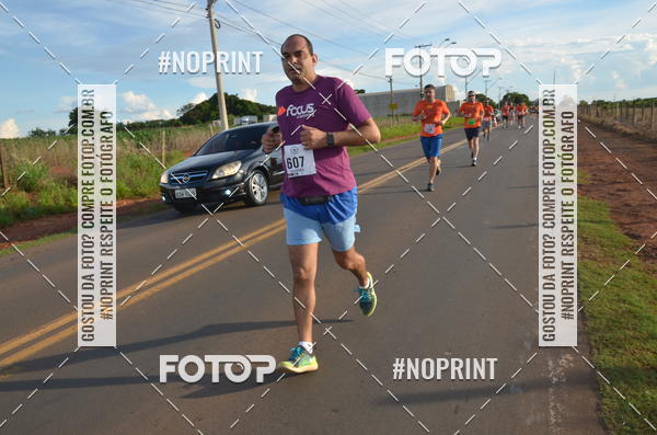 Buy your photos of the event1 Beer Run Expo guas on Fotop