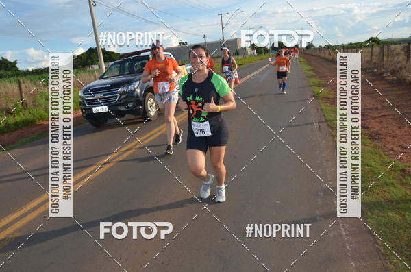 Buy your photos of the event1 Beer Run Expo guas on Fotop