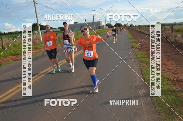 Buy your photos of the event1 Beer Run Expo guas on Fotop