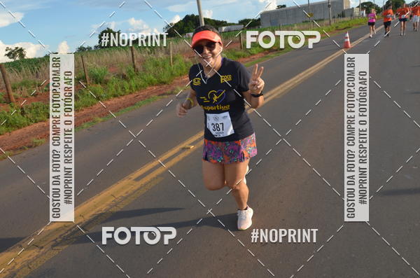Buy your photos of the event1 Beer Run Expo guas on Fotop
