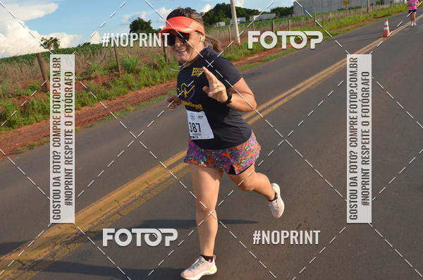 Buy your photos of the event1 Beer Run Expo guas on Fotop