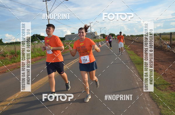 Buy your photos of the event1 Beer Run Expo guas on Fotop