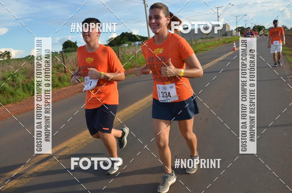 Buy your photos of the event1 Beer Run Expo guas on Fotop