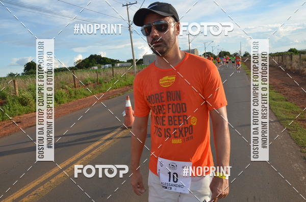 Buy your photos of the event1 Beer Run Expo guas on Fotop