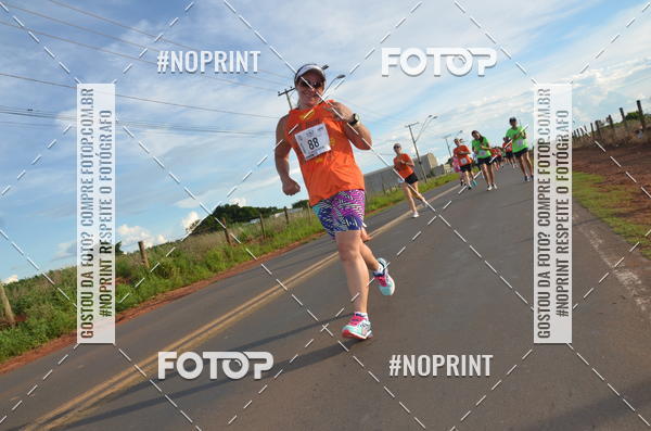 Buy your photos of the event1 Beer Run Expo guas on Fotop