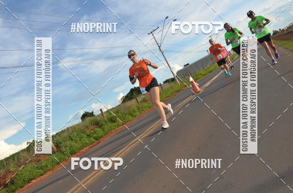 Buy your photos of the event1 Beer Run Expo guas on Fotop