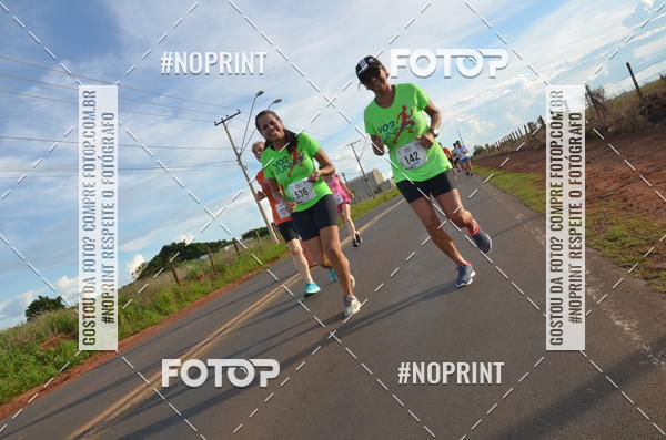 Buy your photos of the event1 Beer Run Expo guas on Fotop