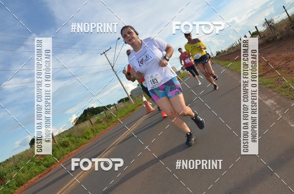 Buy your photos of the event1 Beer Run Expo guas on Fotop