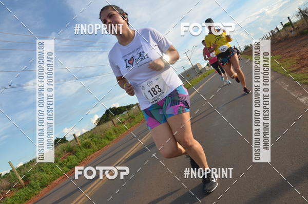Buy your photos of the event1 Beer Run Expo guas on Fotop