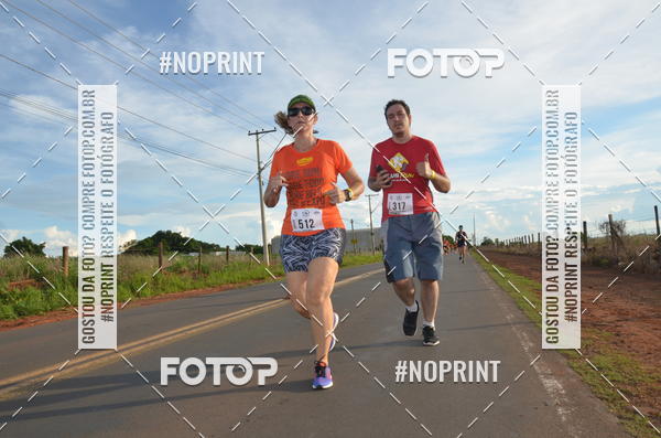 Buy your photos of the event1 Beer Run Expo guas on Fotop