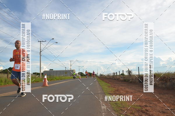 Buy your photos of the event1 Beer Run Expo guas on Fotop