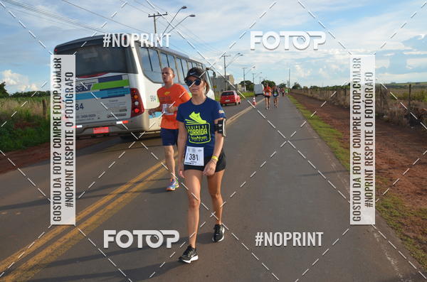 Buy your photos of the event1 Beer Run Expo guas on Fotop